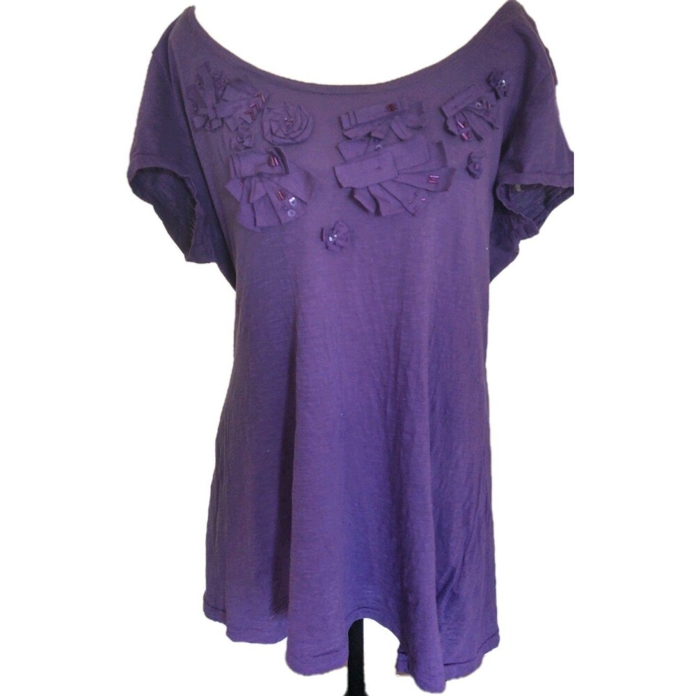 a.n.a Women's Purple Short Sleeve Shirt Size XL /XG Applique Flowers Round Neck